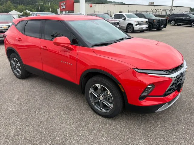 Used 2025 Habanero Chevrolet LT image 10