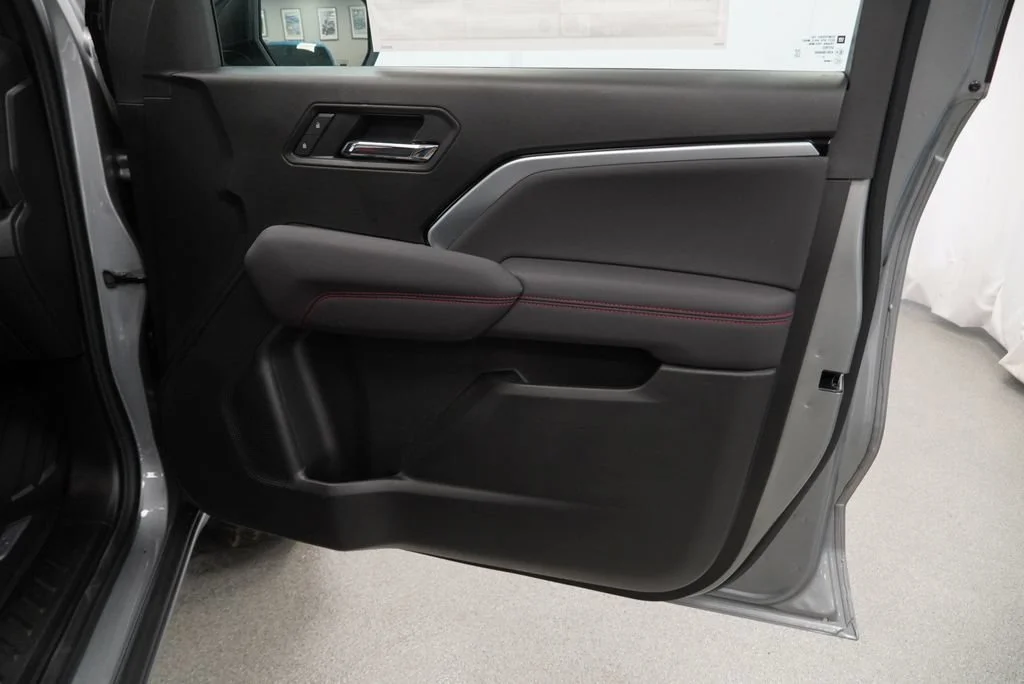 New 2026 Sterling Gray Metallic Chevrolet Z71 image 26