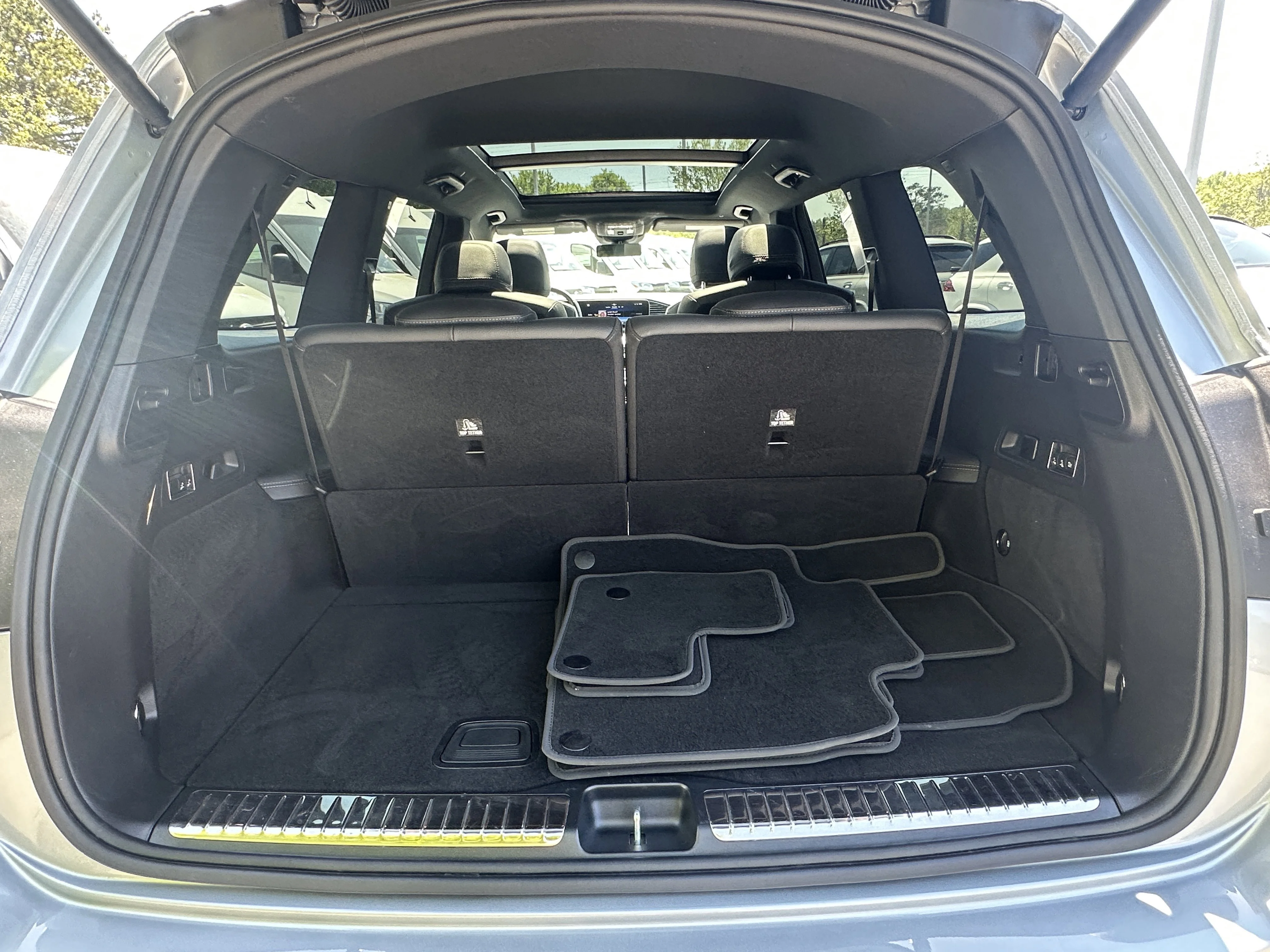 Certified Used 2025 Cirrus Silver Metallic Mercedes-Benz GLS 450 image 22
