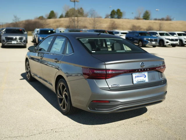 New 2026 Platinum Gray Metallic Volkswagen 1.5T SE image 5