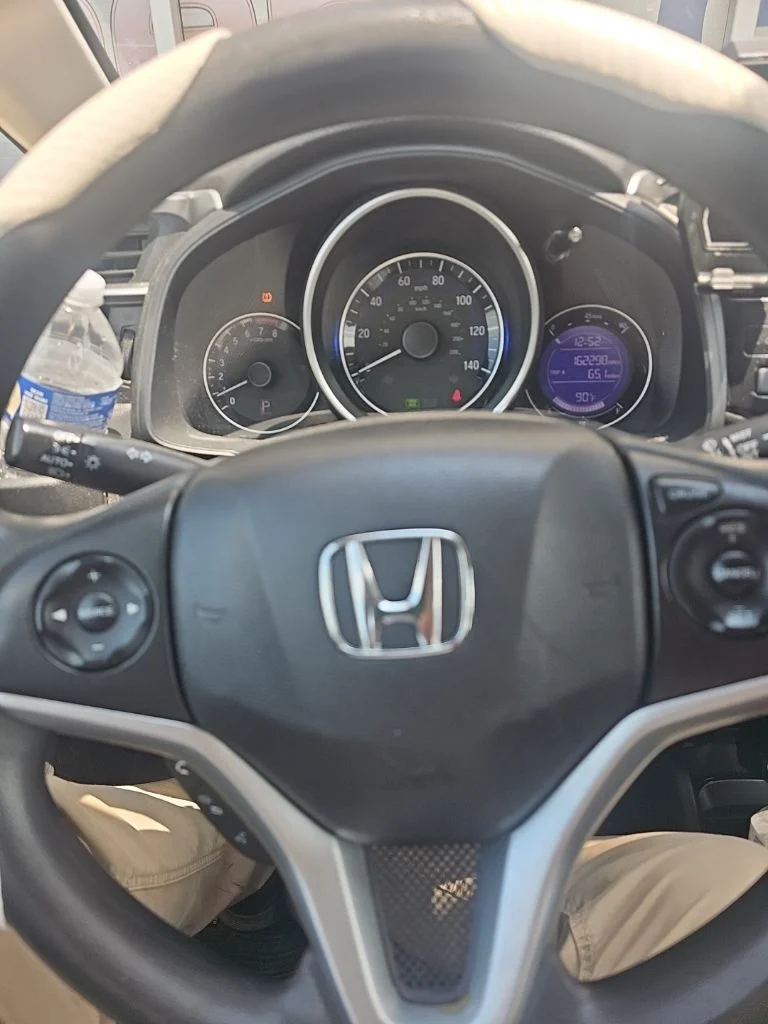 Used 2019 White Honda LX image 7