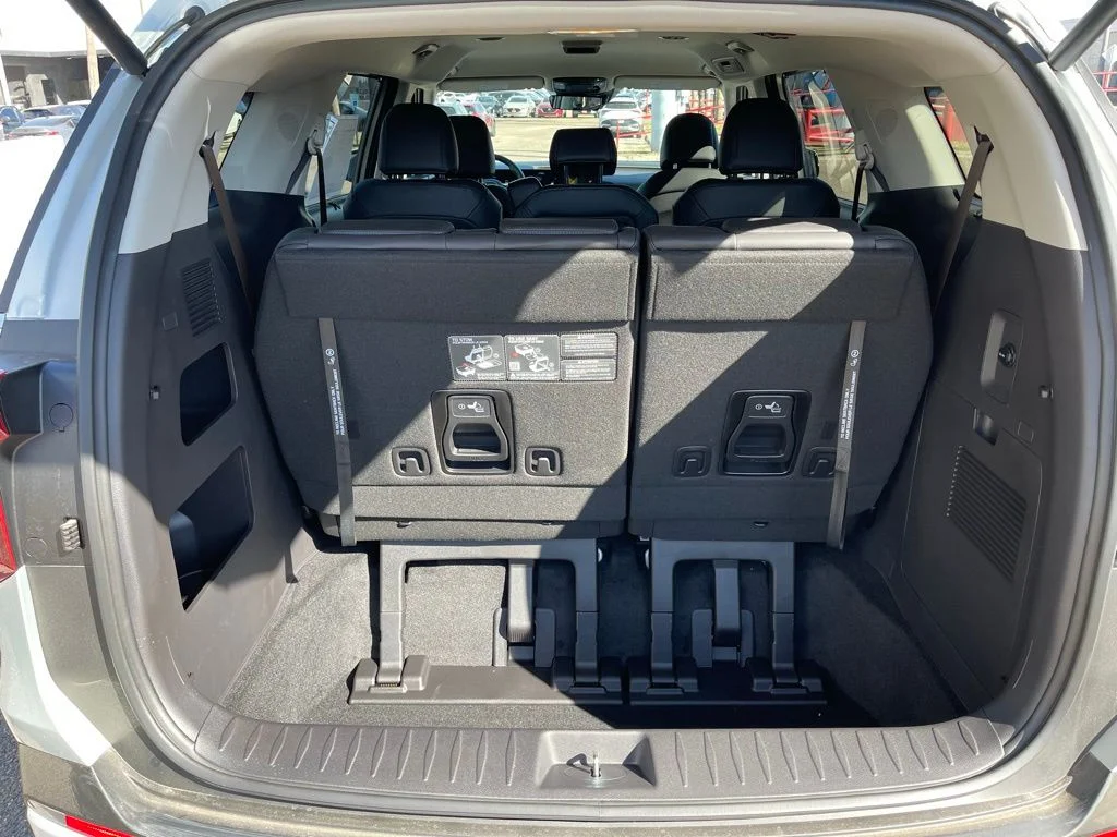 New 2026 White Kia EX image 9