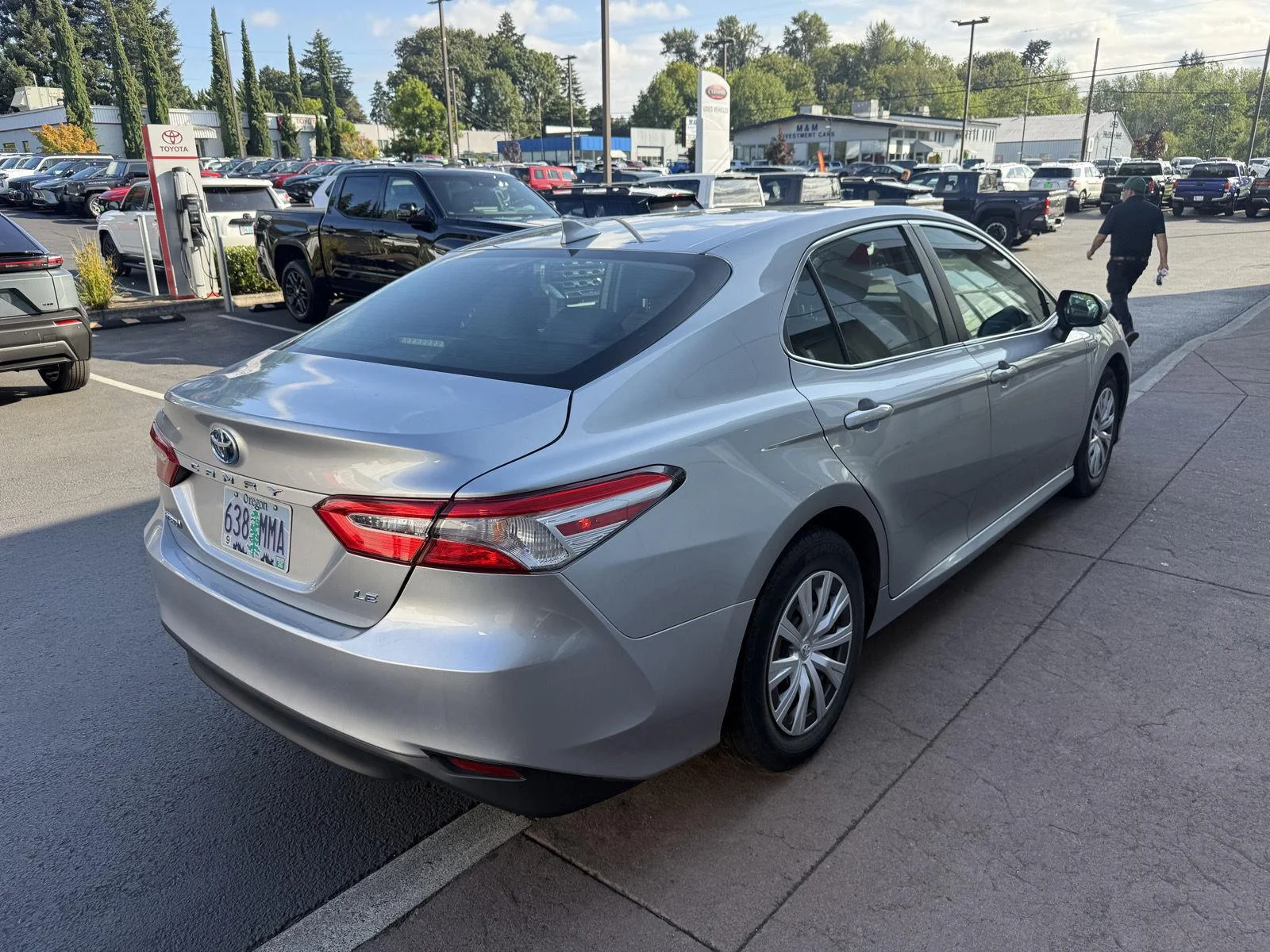 Used 2020 Celestial Silver Metallic Toyota Hybrid LE image 5