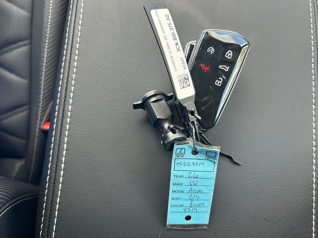 New 2026 Silver Volkswagen 2.0T SE w/Technology image 64