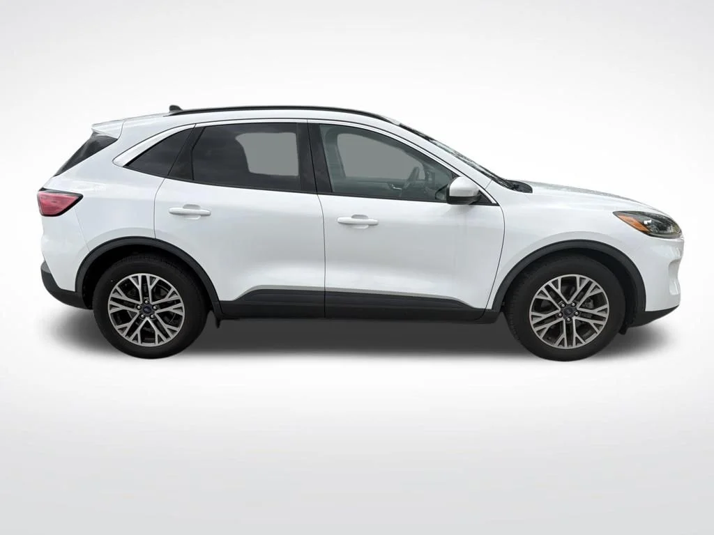 Certified Used 2020 Oxford White Ford SEL image 4