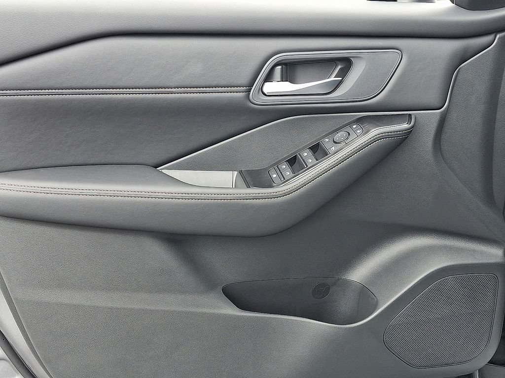 New 2026 Gun Metallic Nissan Dark Armor image 8