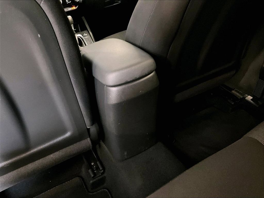 Used 2022 White Hyundai SEL image 29