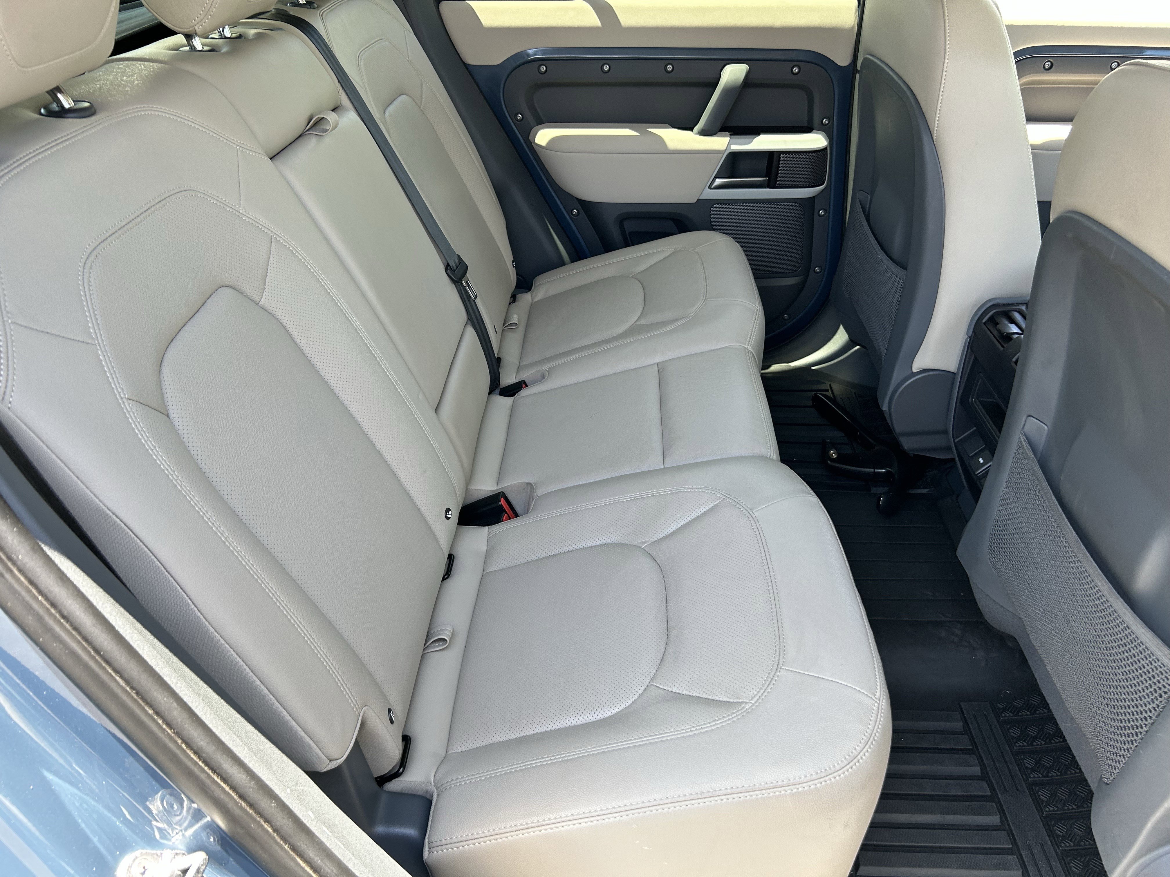 Used 2023 Blue Land Rover S image 11