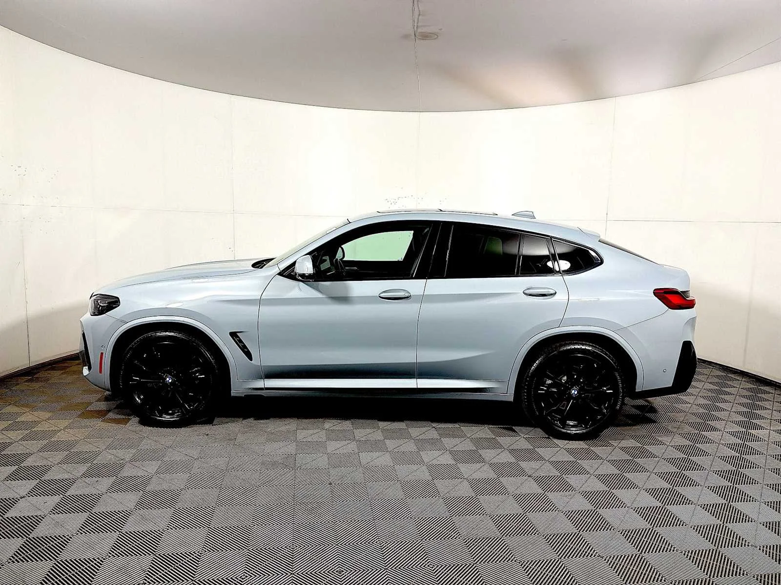 Certified Used 2023 Brooklyn Grey Metallic BMW xDrive30i image 4
