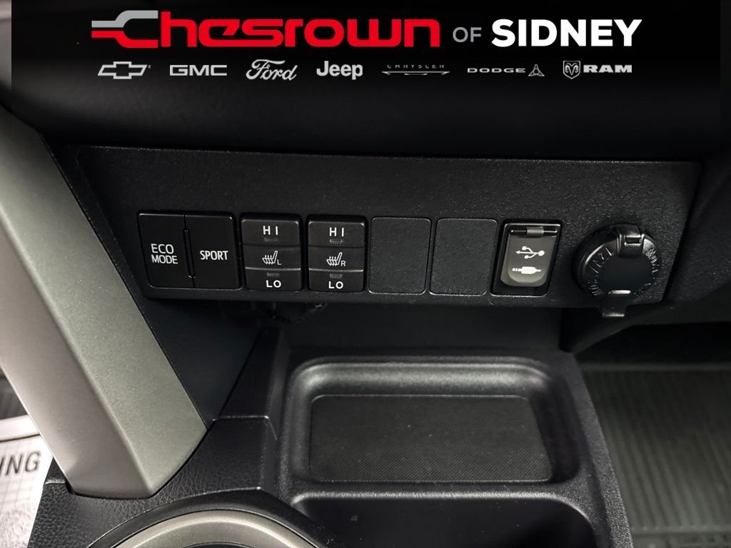 Used 2018 Black Currant Metallic Toyota XLE image 19