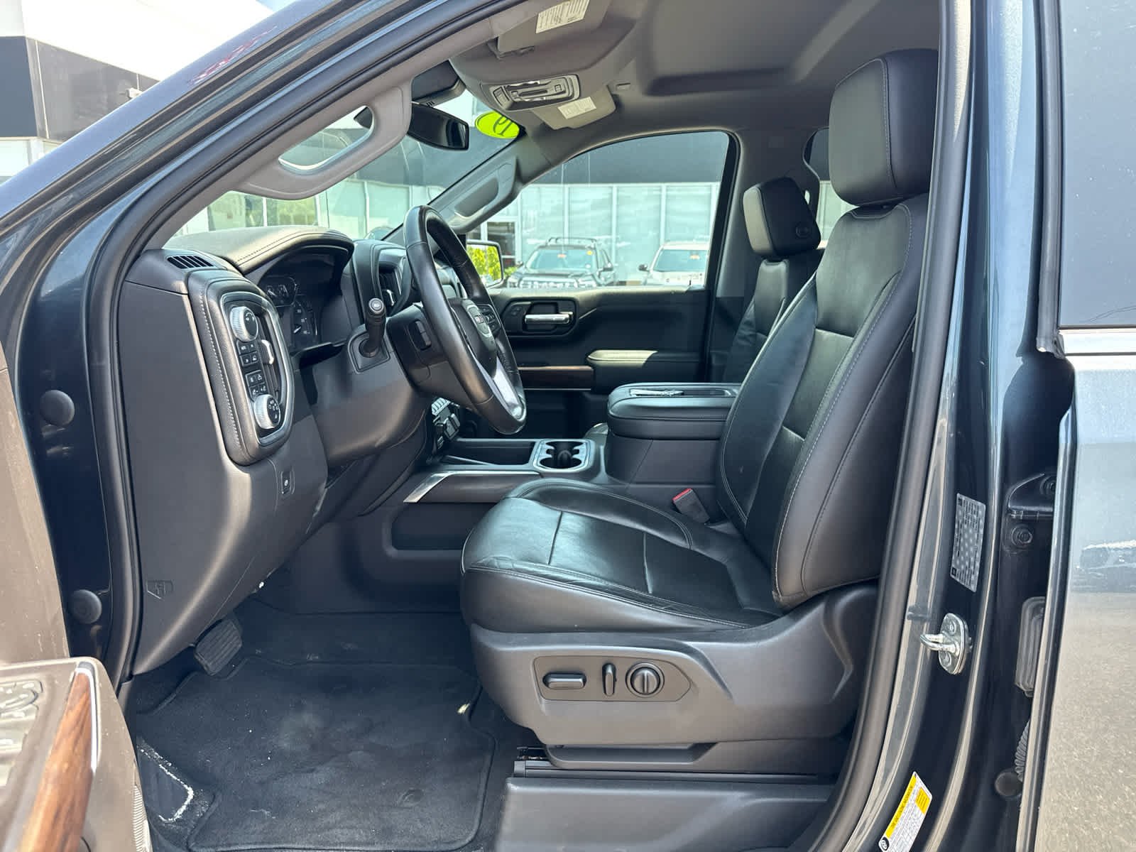 Used 2019 DARK SKY METALLIC GMC SLT image 13