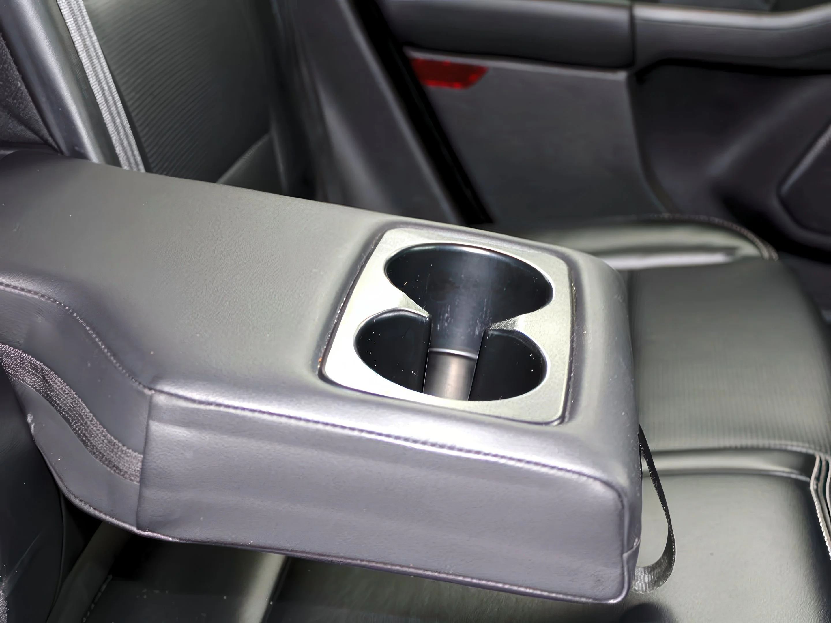 2024 Ford Escape Platinum - Photo 29