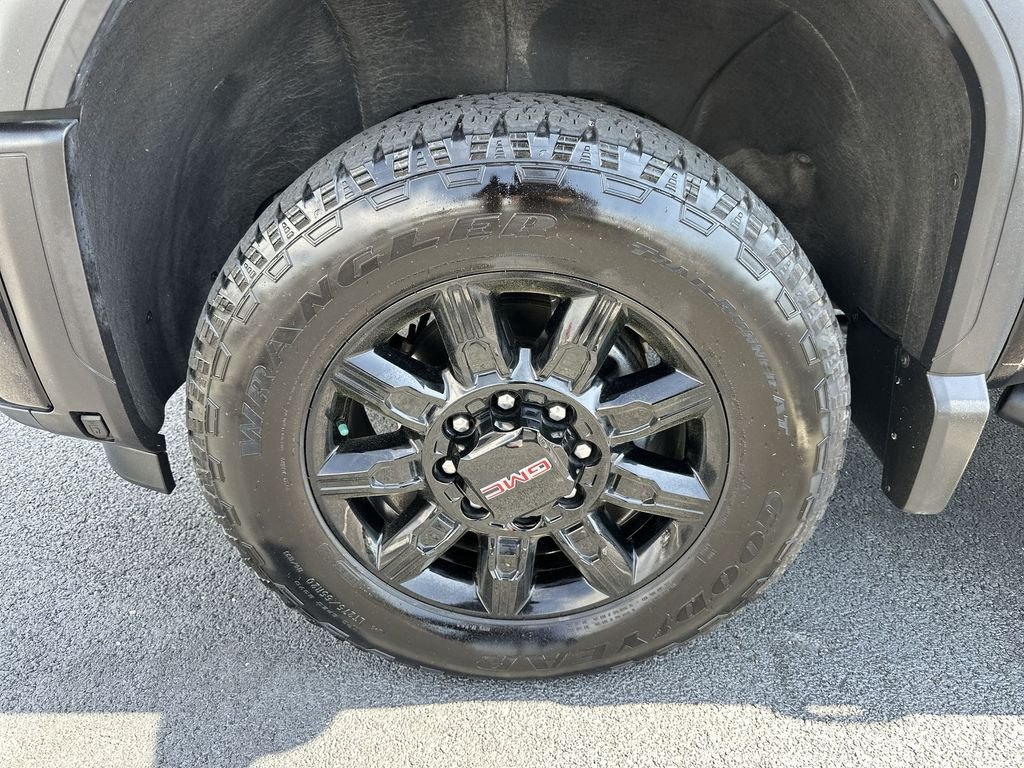 Used 2025 Black GMC AT4 image 10