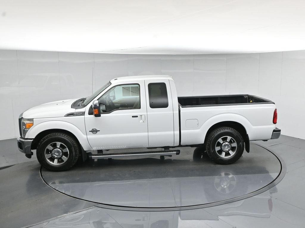 Used 2013 White Ford Lariat image 43