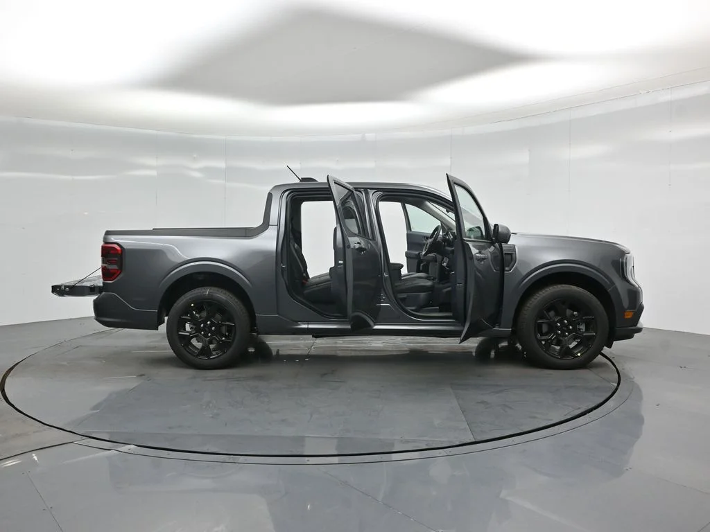 New 2026 Carbonized Gray Metallic Ford Lobo Standard image 4