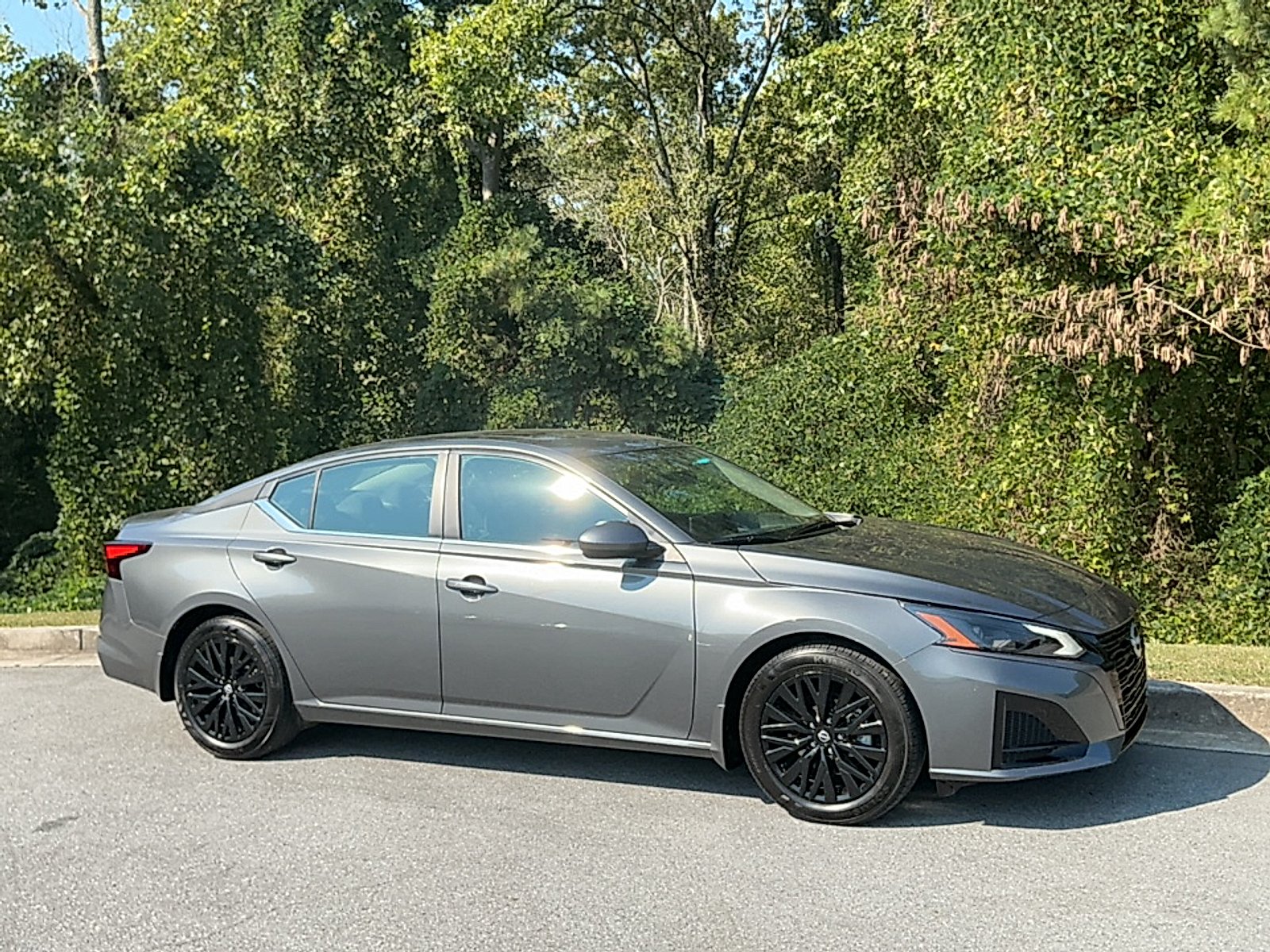 Used 2026 Gun Metallic Nissan SV FWD image 1
