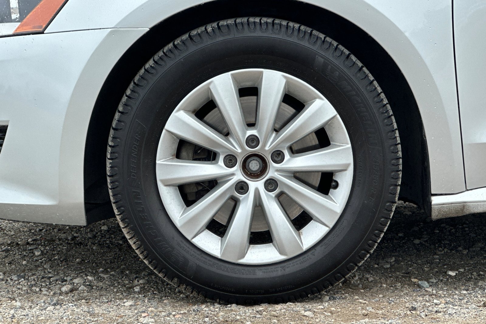 Used 2015 Silver Volkswagen  image 22