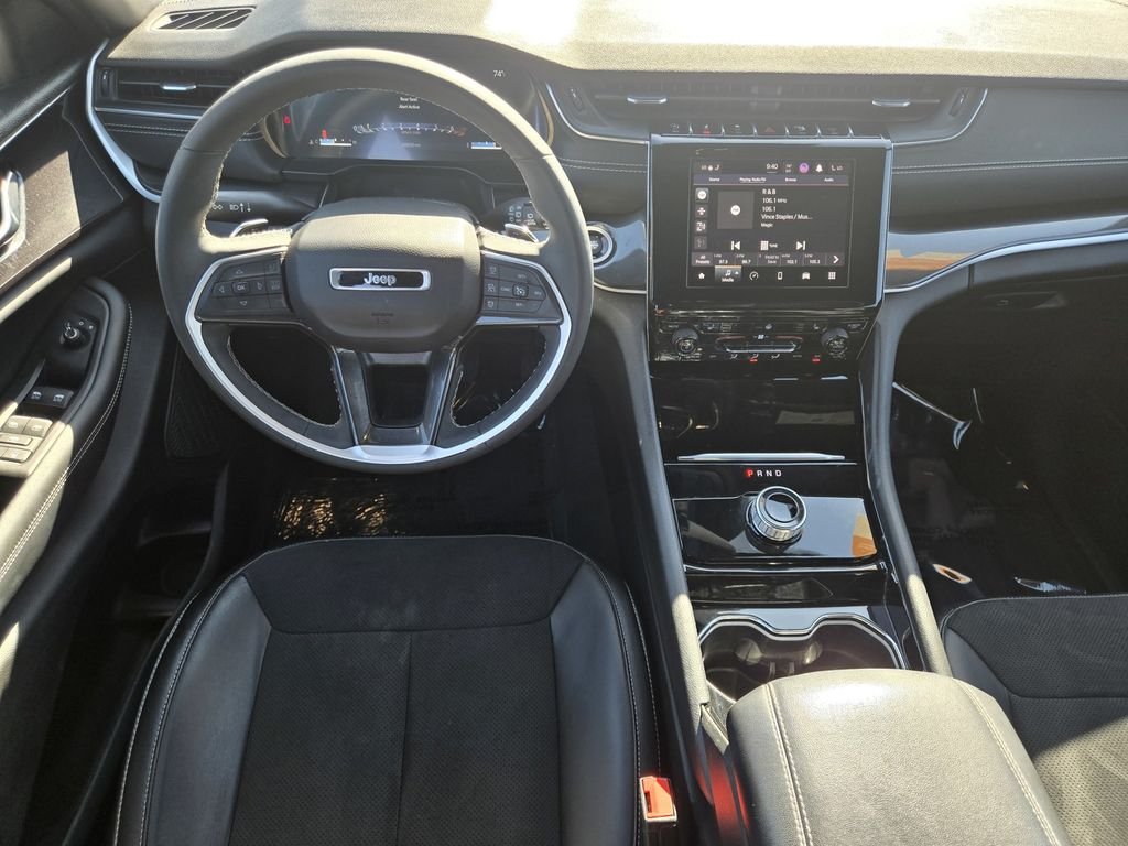 2023 Jeep Grand Cherokee Altitude - Photo 11