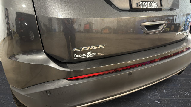 Used 2015 Magnetic Metallic Ford Titanium image 41