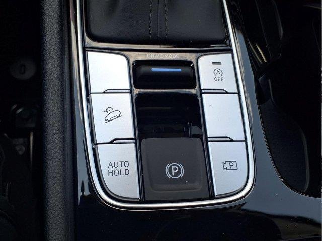 New 2026 White Hyundai SE FWD image 19
