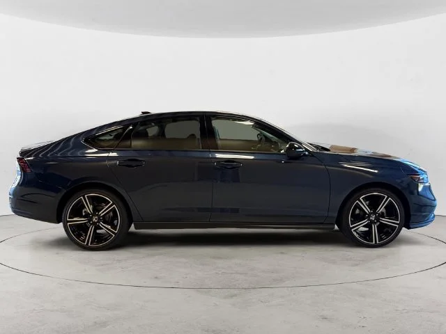 New 2026 Blue Honda SE image 7