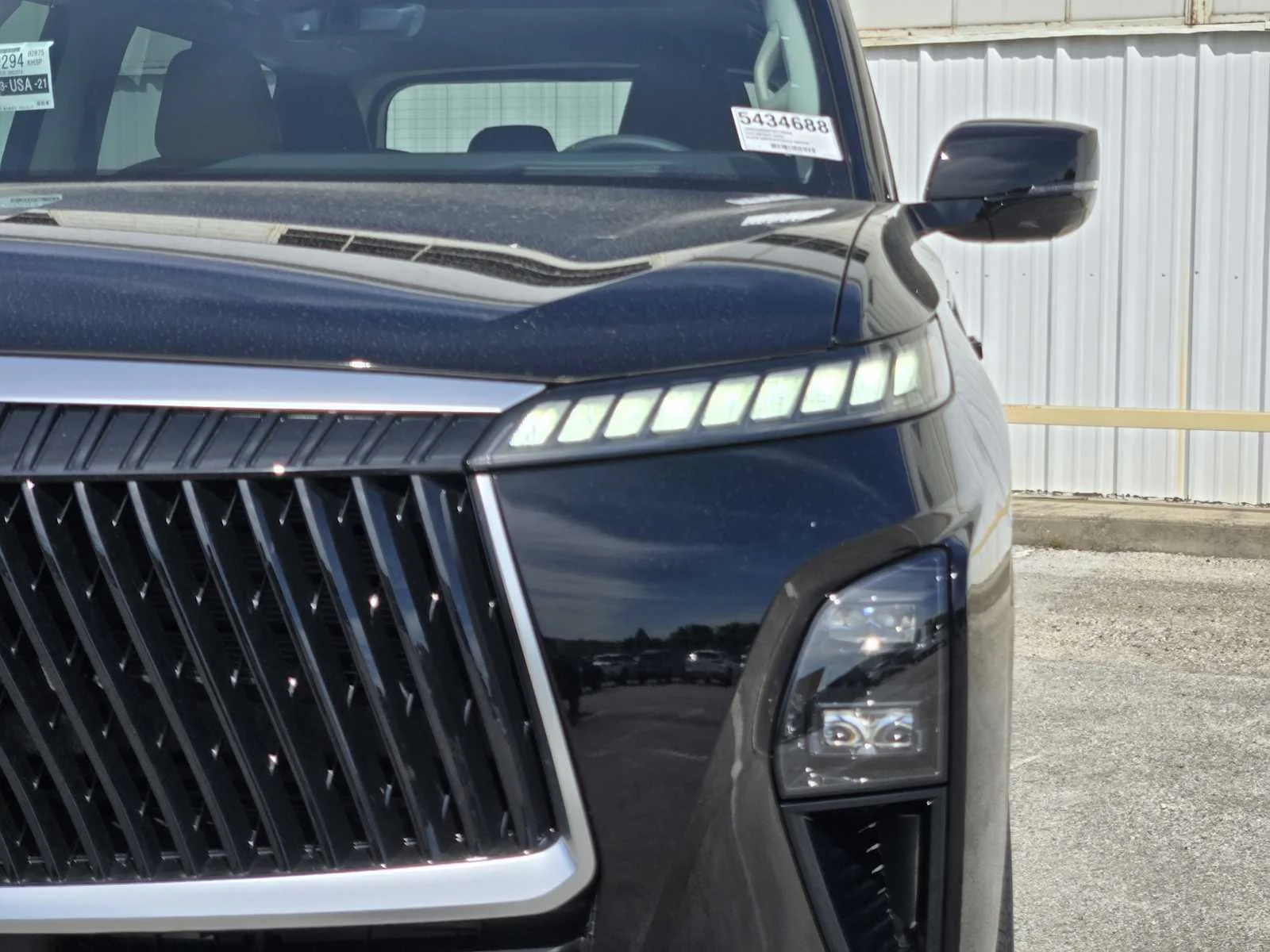 New 2026 BLACK OBSIDIAN INFINITI Luxe 2WD image 5