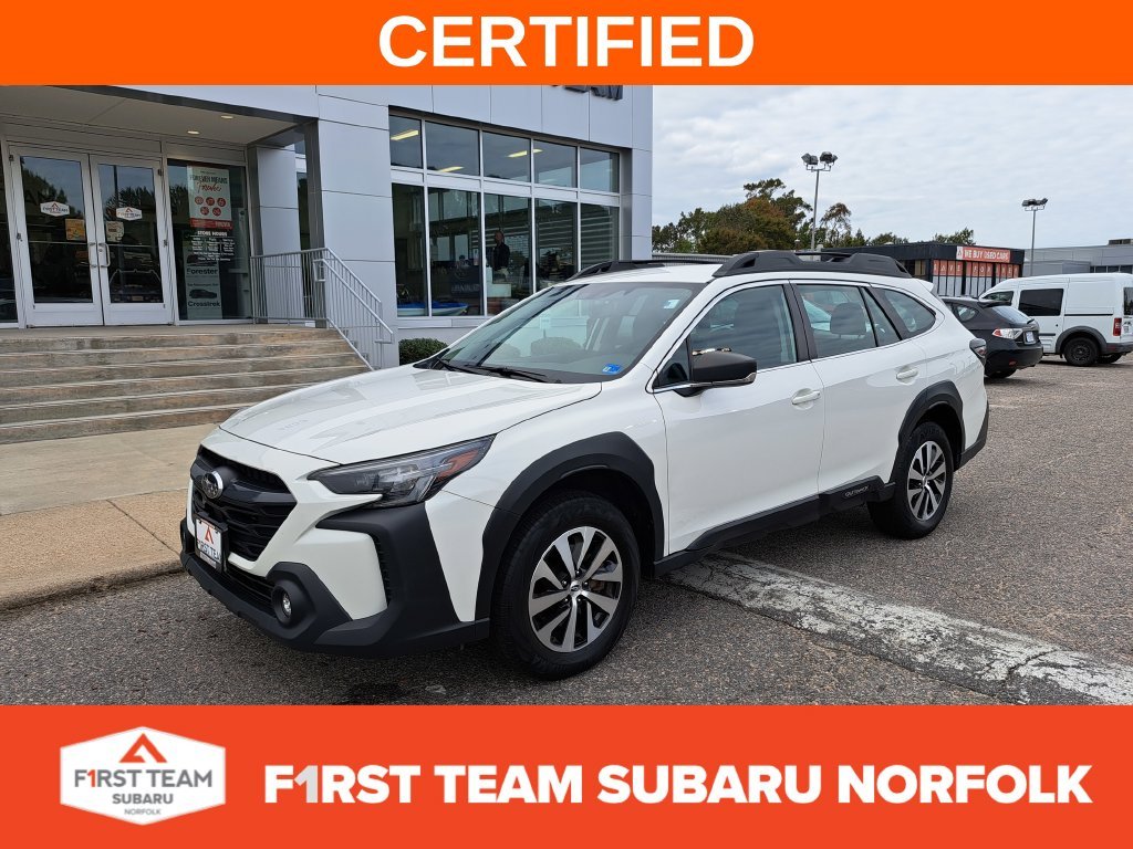Certified Used 2025 White Subaru 2.5i image 1