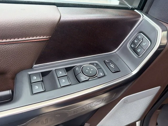New 2027 Star White Metallic Tri-Coat Ford F-350® King Ranch® image 11
