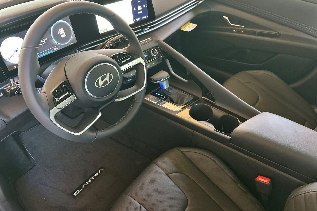 New 2026 White Hyundai Limited image 10