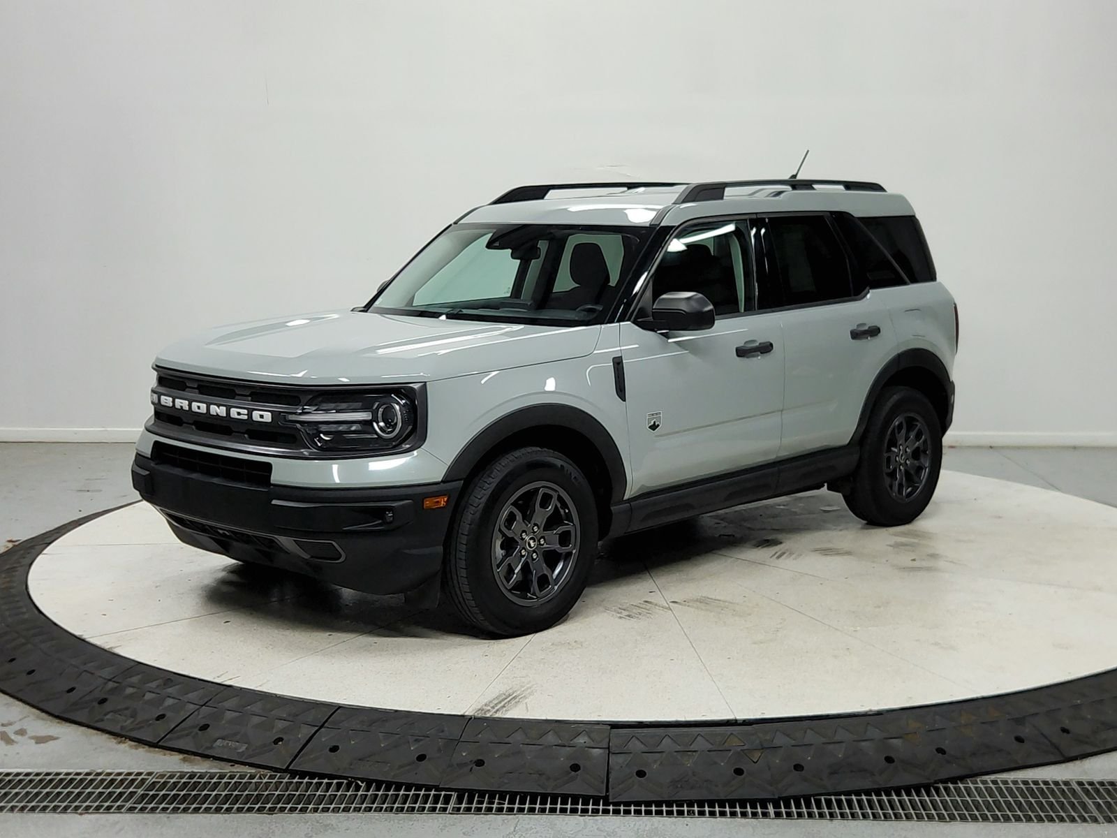 Used 2021 Green Ford Big Bend image 4
