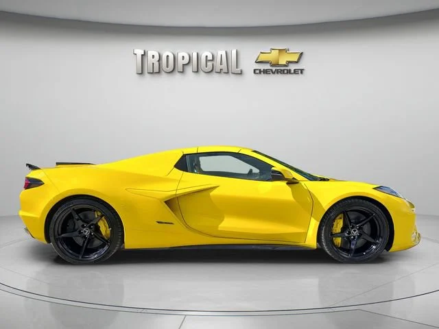 New 2025 Competition Yellow Tintcoat Metallic Chevrolet 3LZ image 6