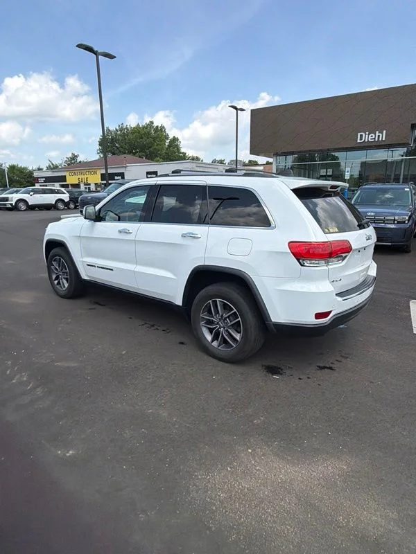 Used 2018 White Jeep Limited image 4