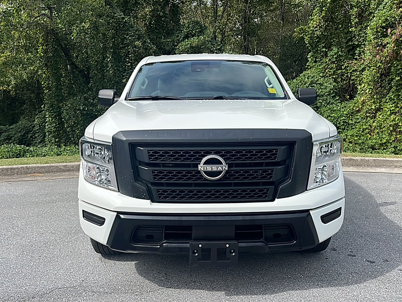 Used 2023  Nissan King Cab S 4x2 image 17