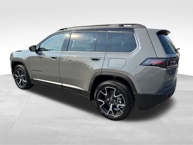 New 2026 Sting-Gray Clearcoat Jeep Overland image 5
