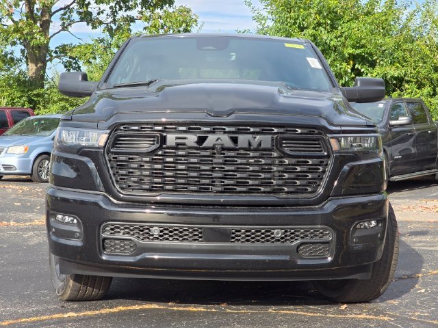 New 2027 Diamond Black Crystal Pearl-Coat Exterior Paint RAM Express image 3