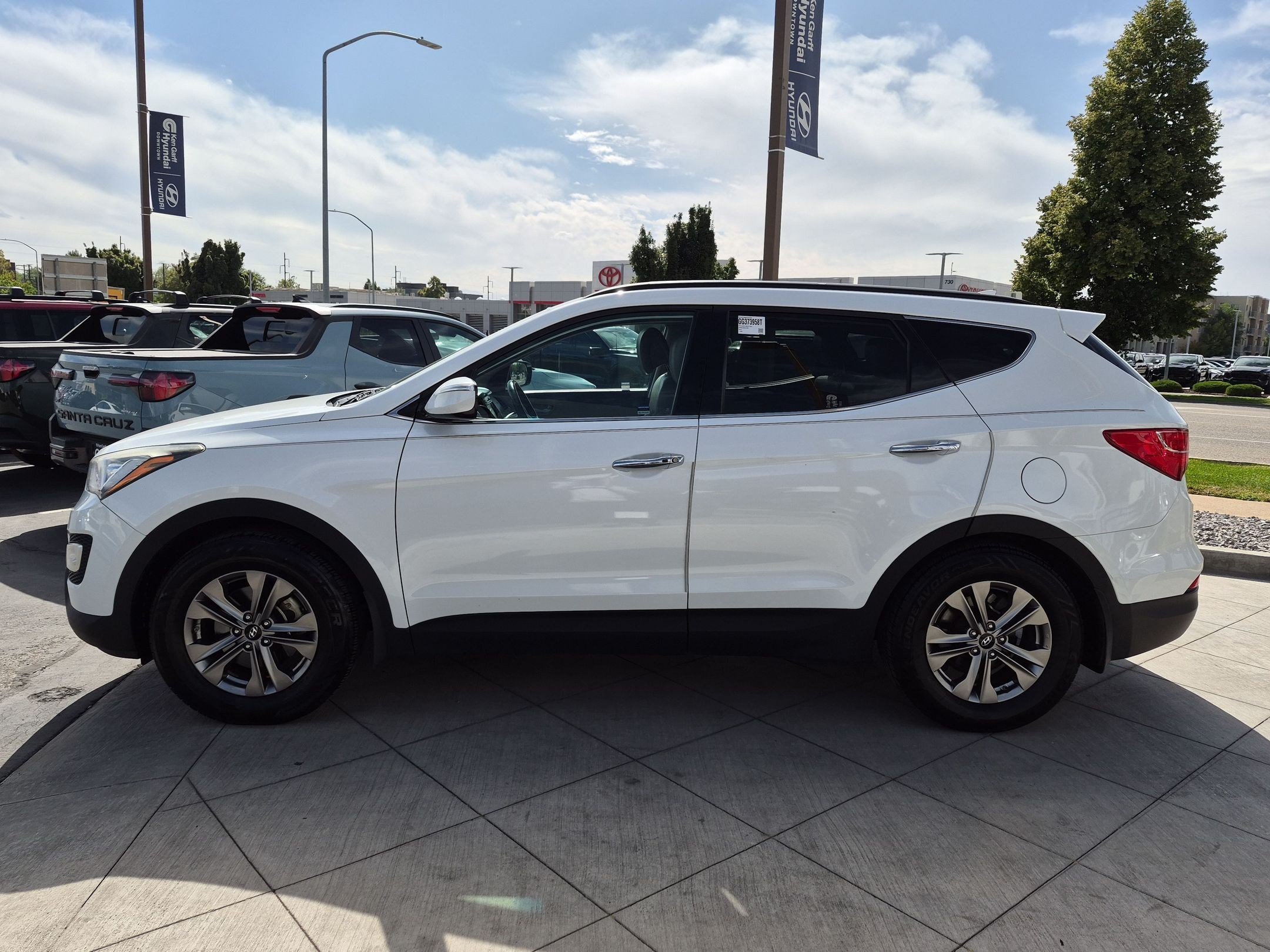 Used 2016 Frost White Pearl Hyundai 2.4 Base image 7