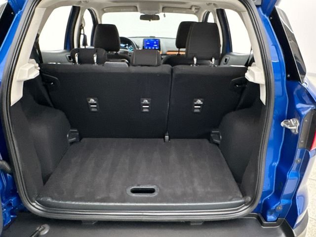 Used 2021 Blue Ford SE image 37