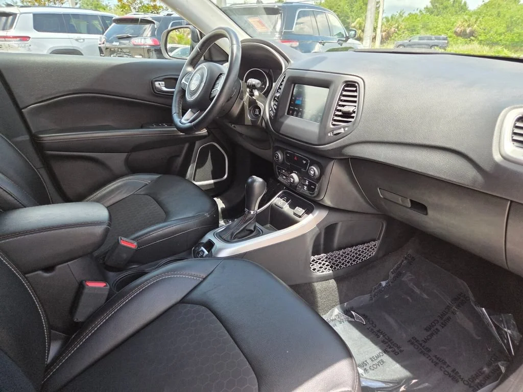 Used 2019 White Clearcoat Jeep Latitude image 14