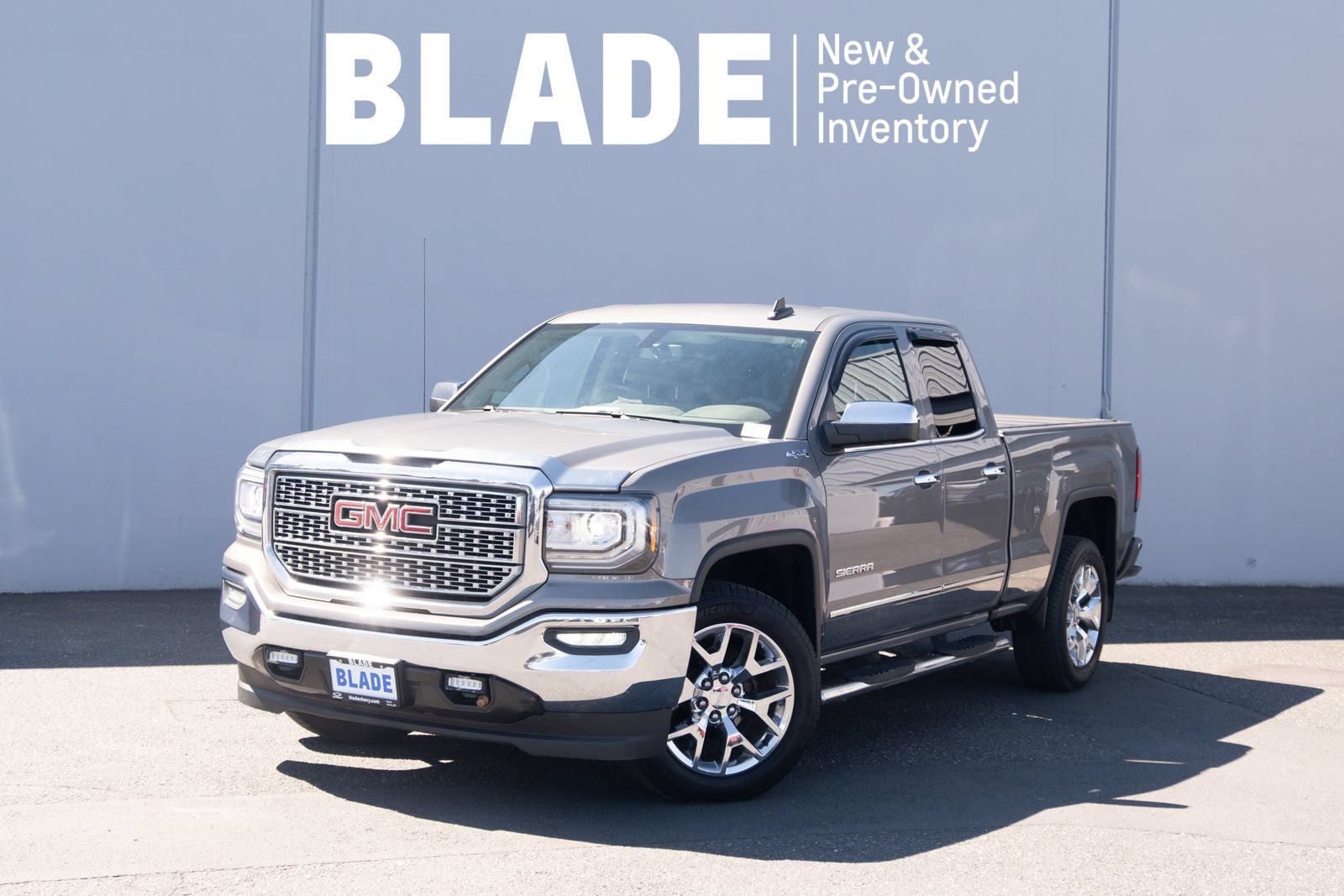 Pepperdust Metallic 2017 GMC Sierra 1500 Pickup Truck Four-Wheel Drive 