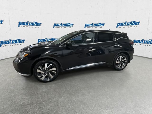Certified Used 2022 Black Nissan SL image 5