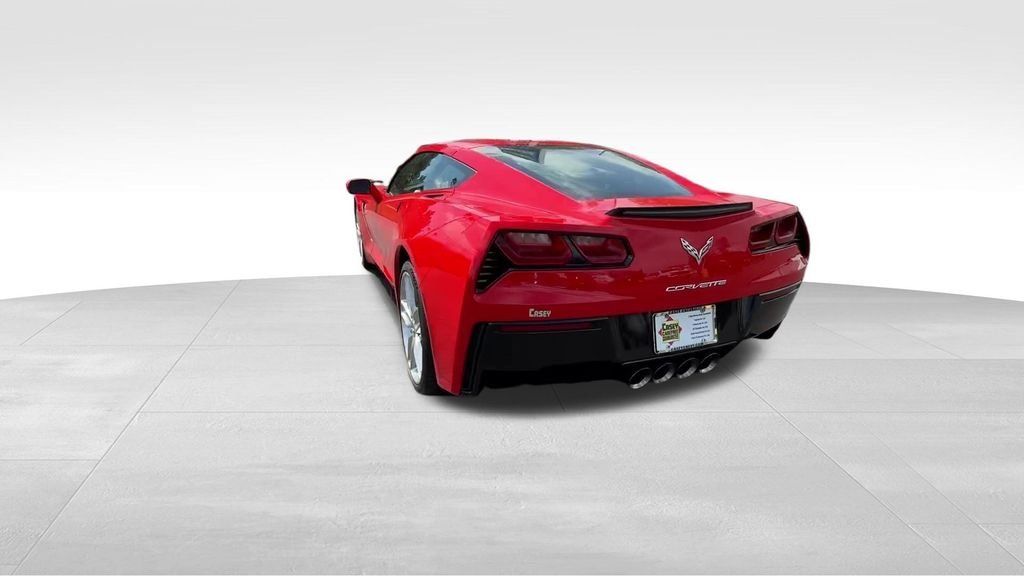 Used 2019 Red Chevrolet Stingray image 4