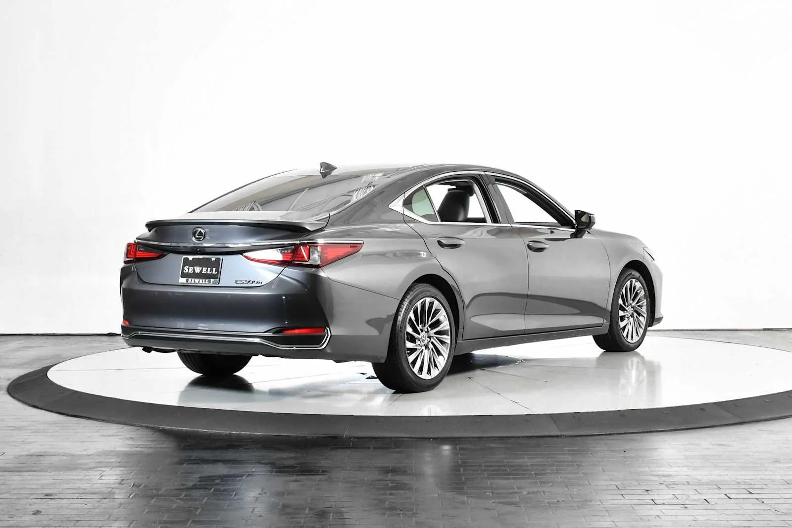 Certified Used 2025 CLOUDBURST GRAY Lexus Luxury image 7