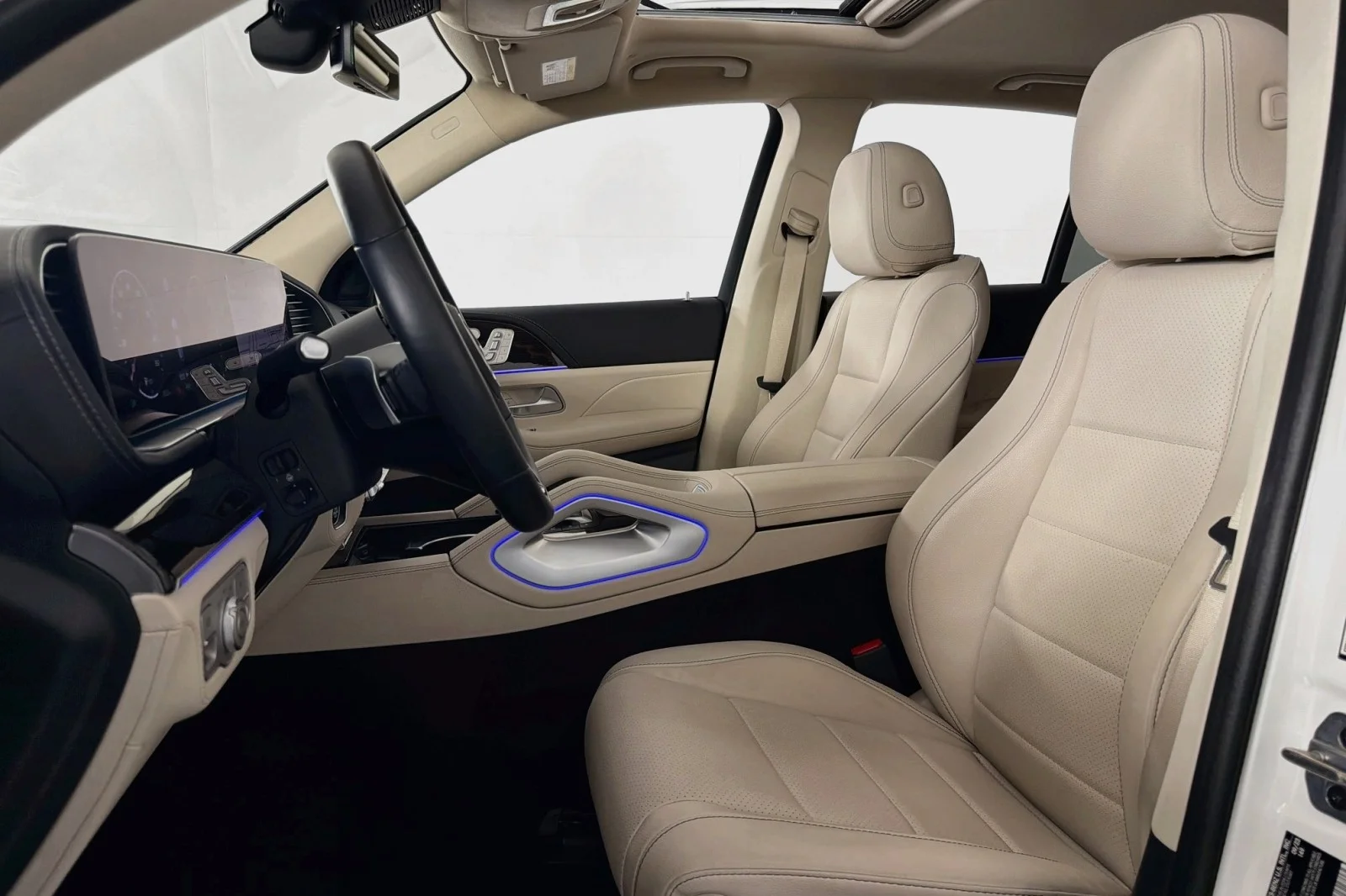 Certified Used 2024 Polar White Mercedes-Benz 450e image 17