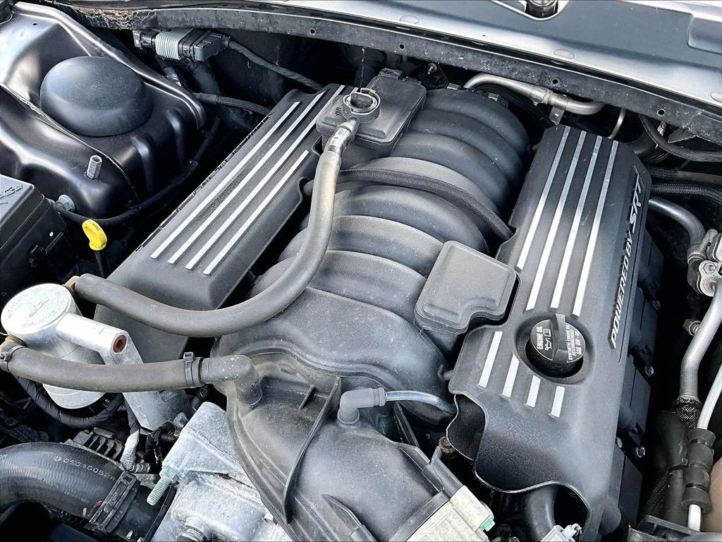 Used 2018 Gray Dodge R/T Scat Pack image 34