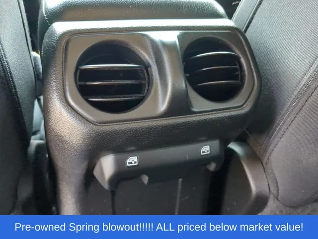 Used 2021 Silver Jeep Unlimited Sport S image 35