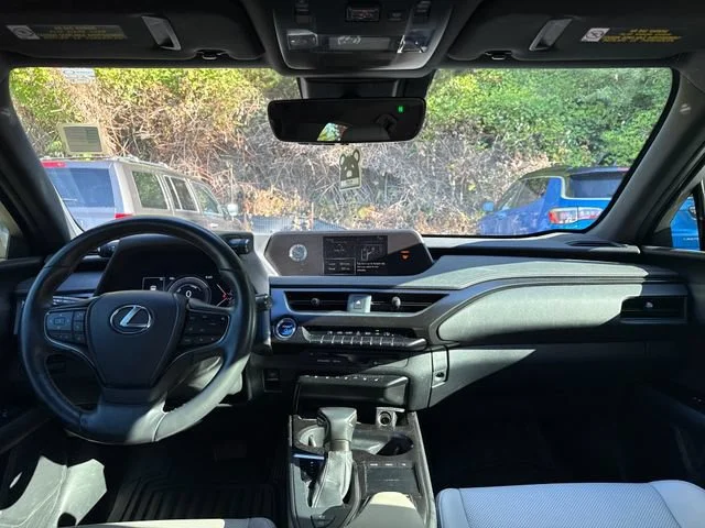 Used 2020 White Pearl Lexus 250h Base image 11