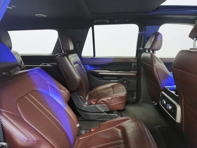 Used 2022 White Ford Limited image 21