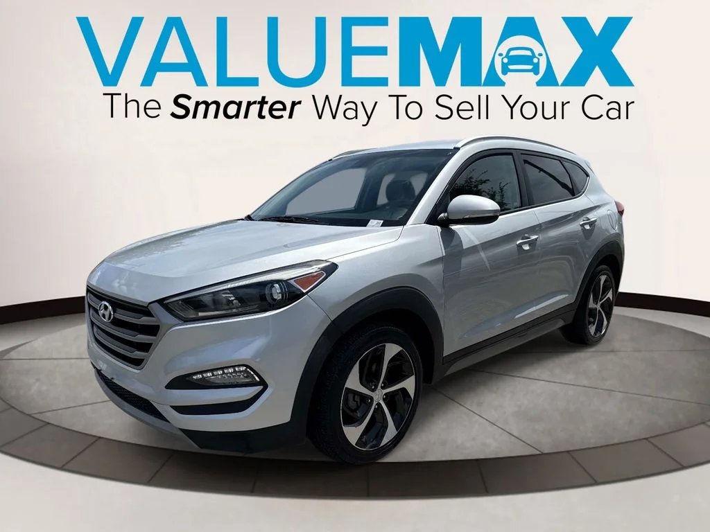 Used 2017  Hyundai Sport image 8