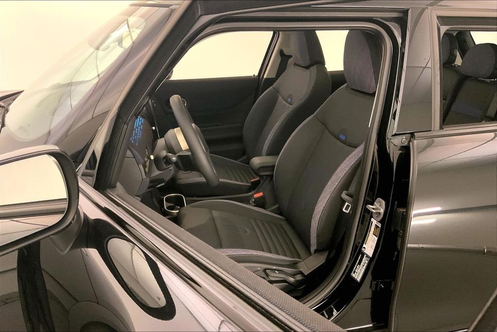 Used 2025 Midnight Black II Metallic MINI  image 13