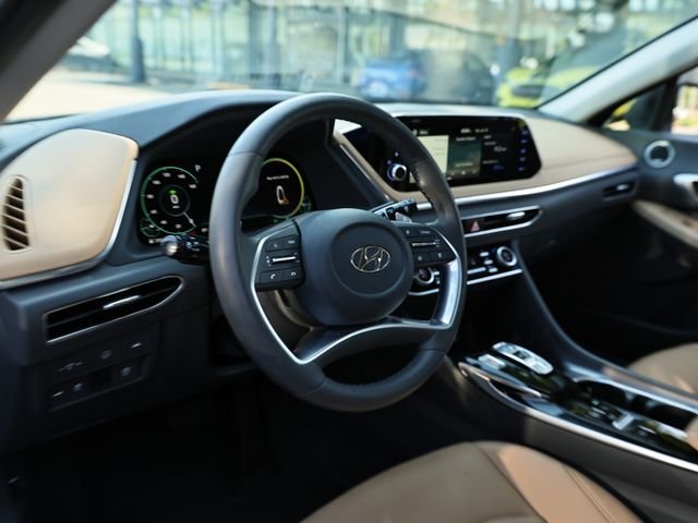 Used 2021 Nocturne Black Hyundai Limited image 20